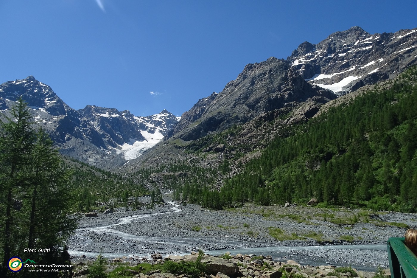 28 In Alpe Ventina con prima vista verso il ghiacciaio .JPG